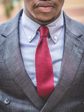 La cravate tricot de soie pour homme